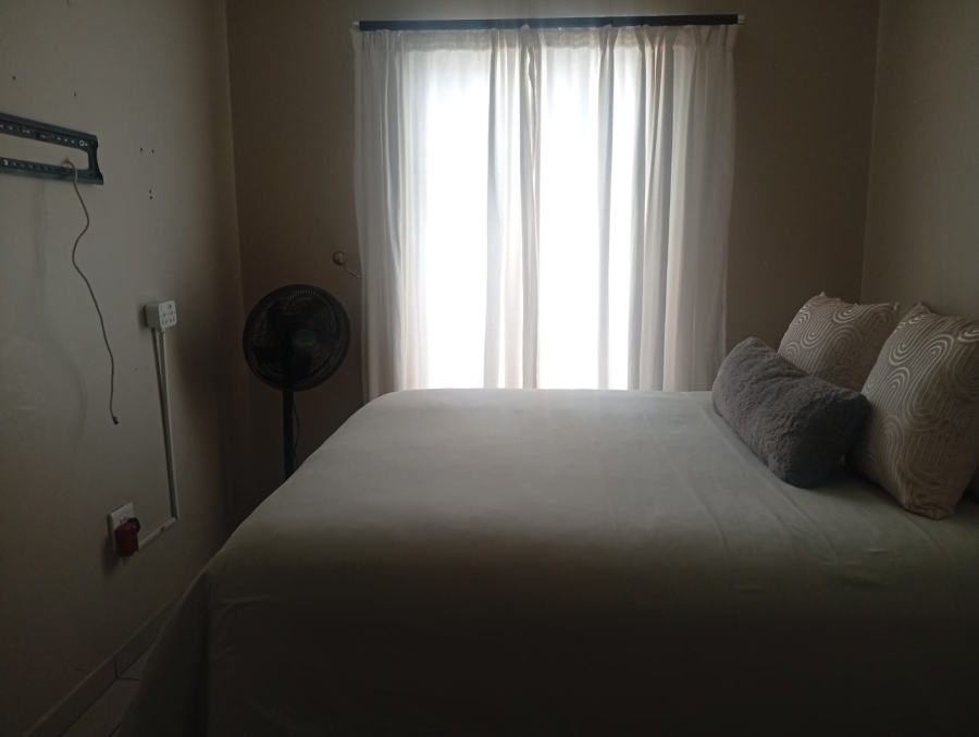 2 Bedroom Property for Sale in Waterval East North West